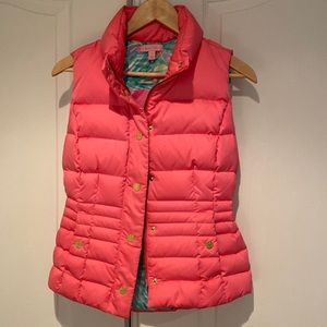 Lilly Pulitzer pink puffer vest in pink!